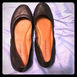 Lucky brand black emmie flats